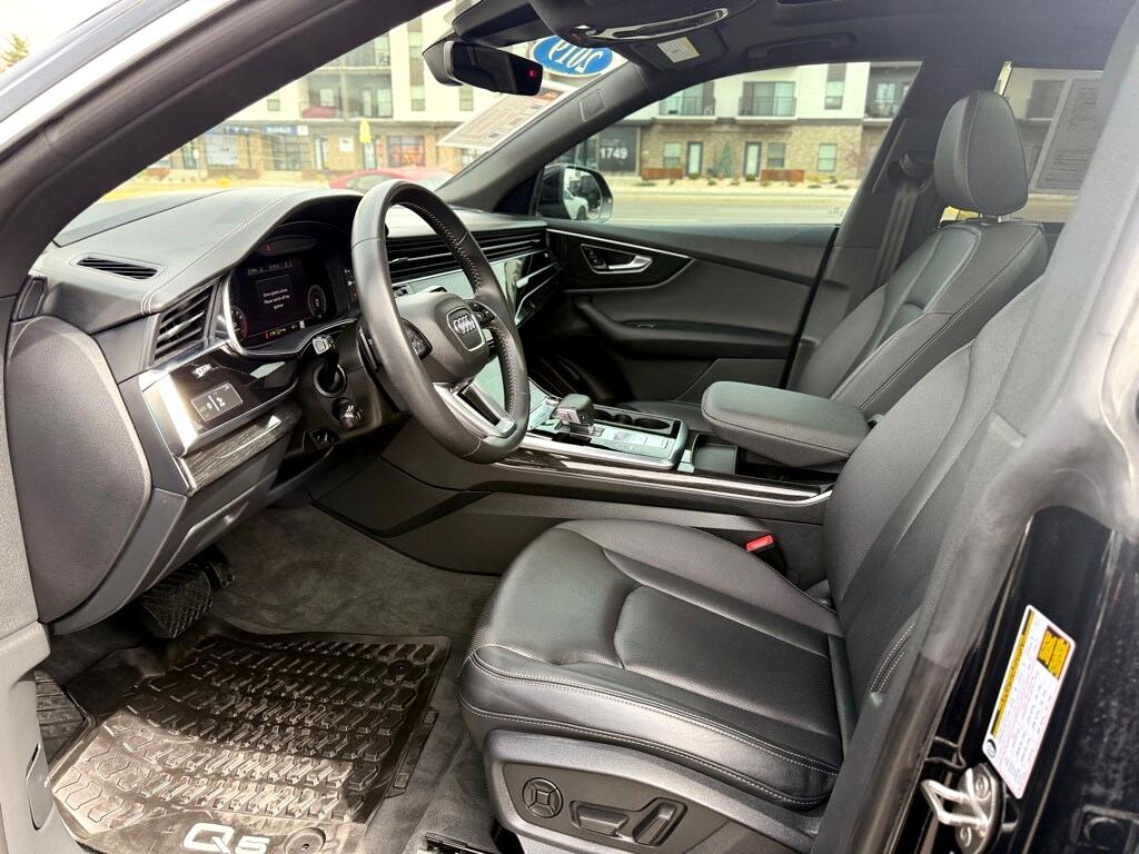 Vehicle image 16 of 44