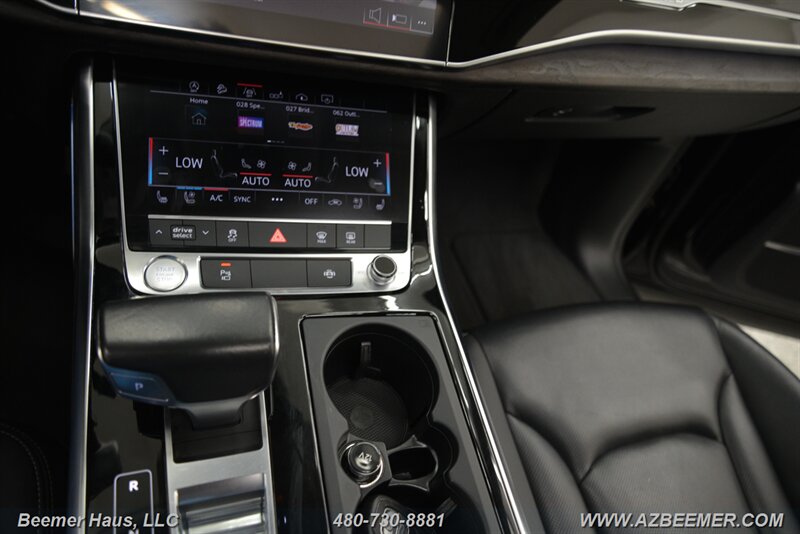 Vehicle image 33 of 46