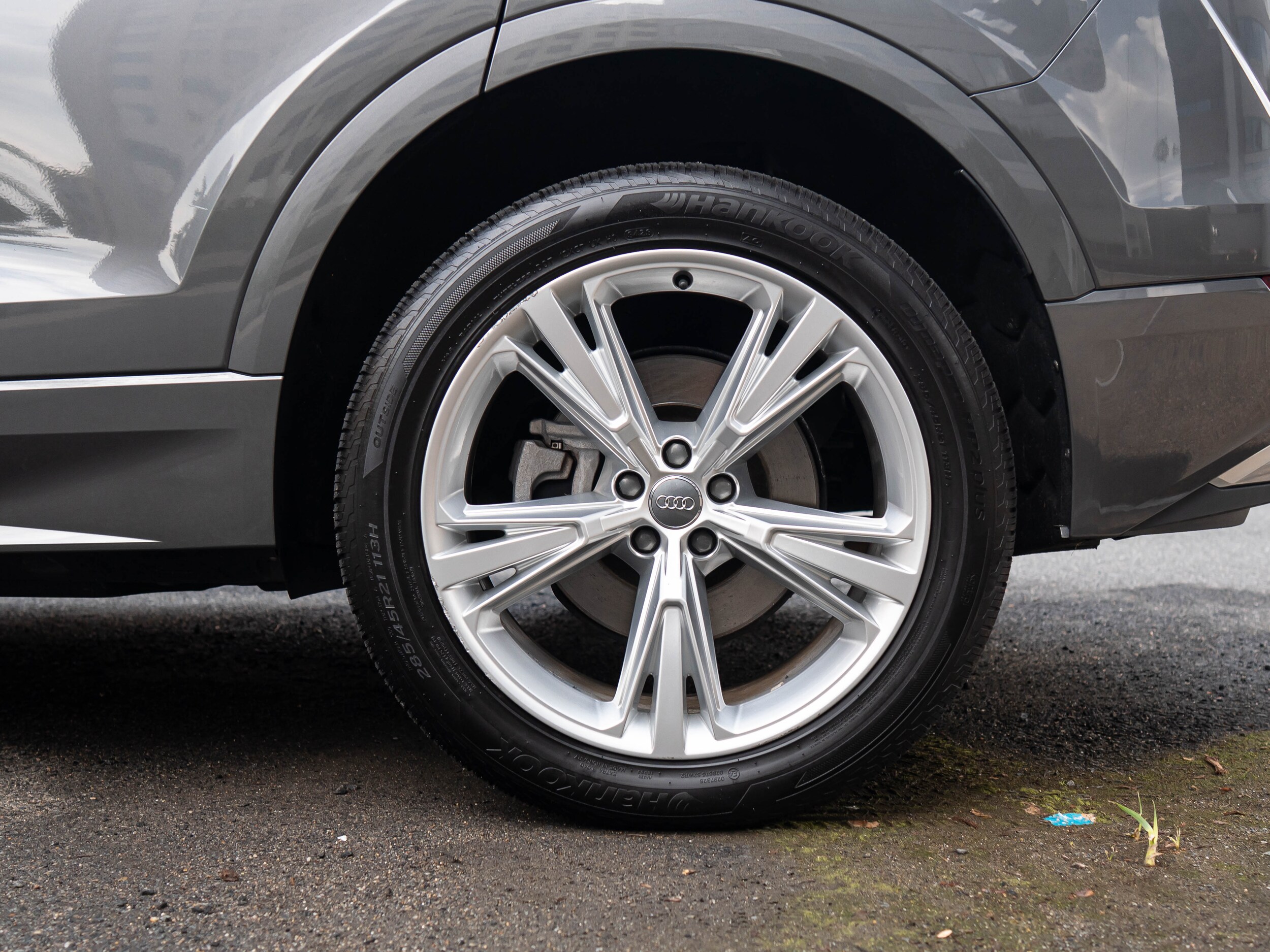 Vehicle image 11 of 59