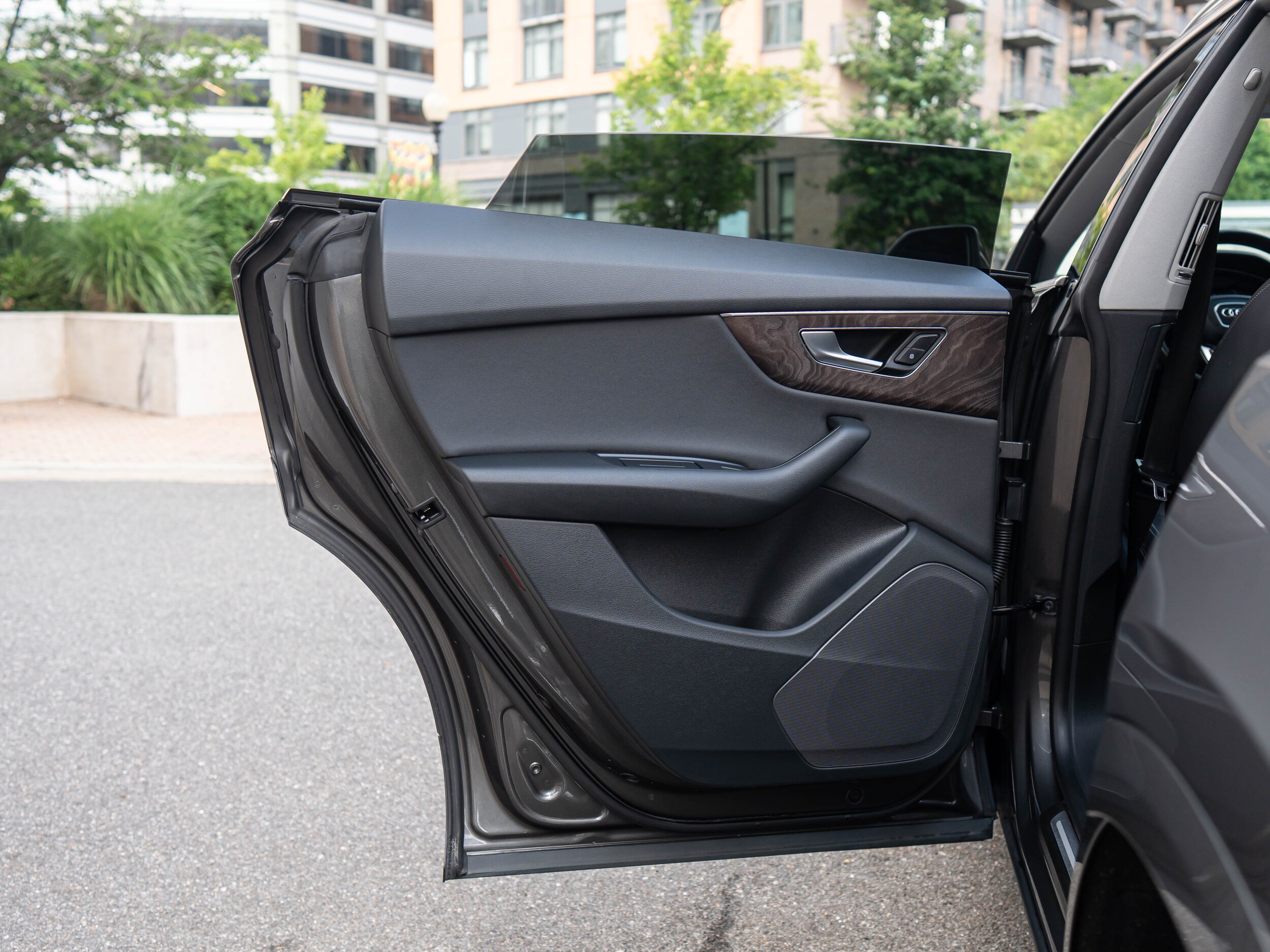 Vehicle image 45 of 59