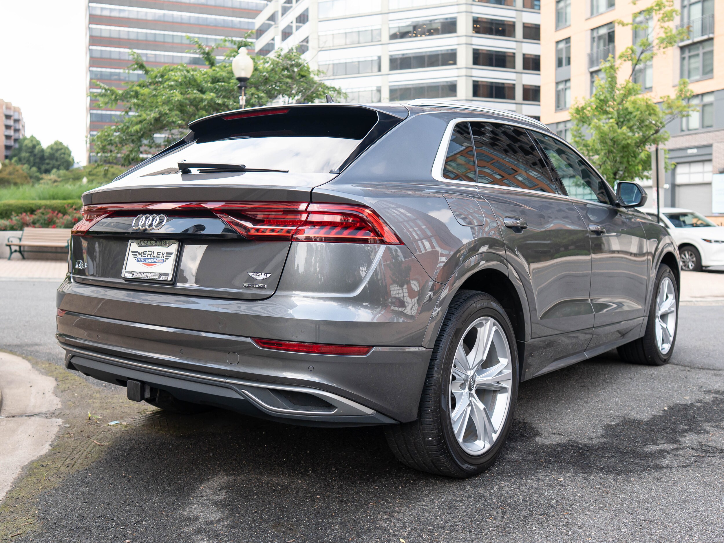 Vehicle image 4 of 59