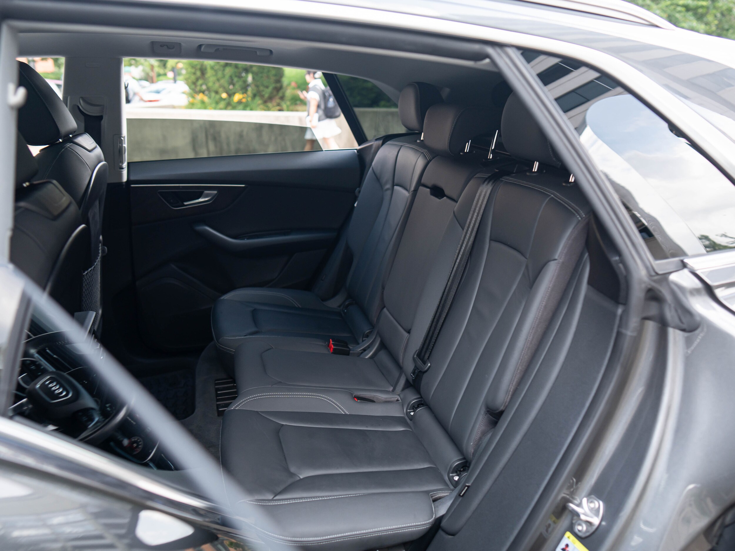 Vehicle image 19 of 59