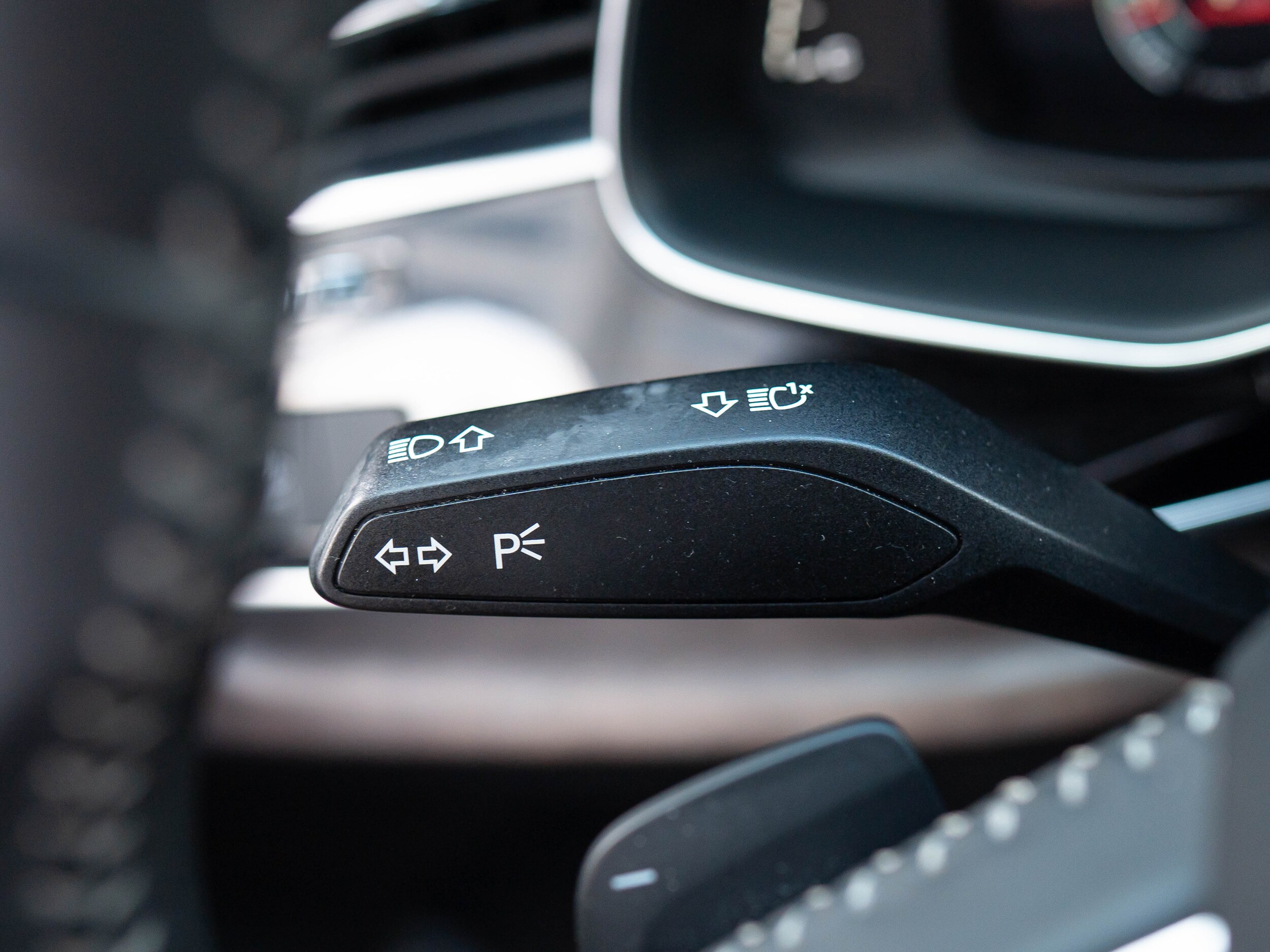 Vehicle image 29 of 59