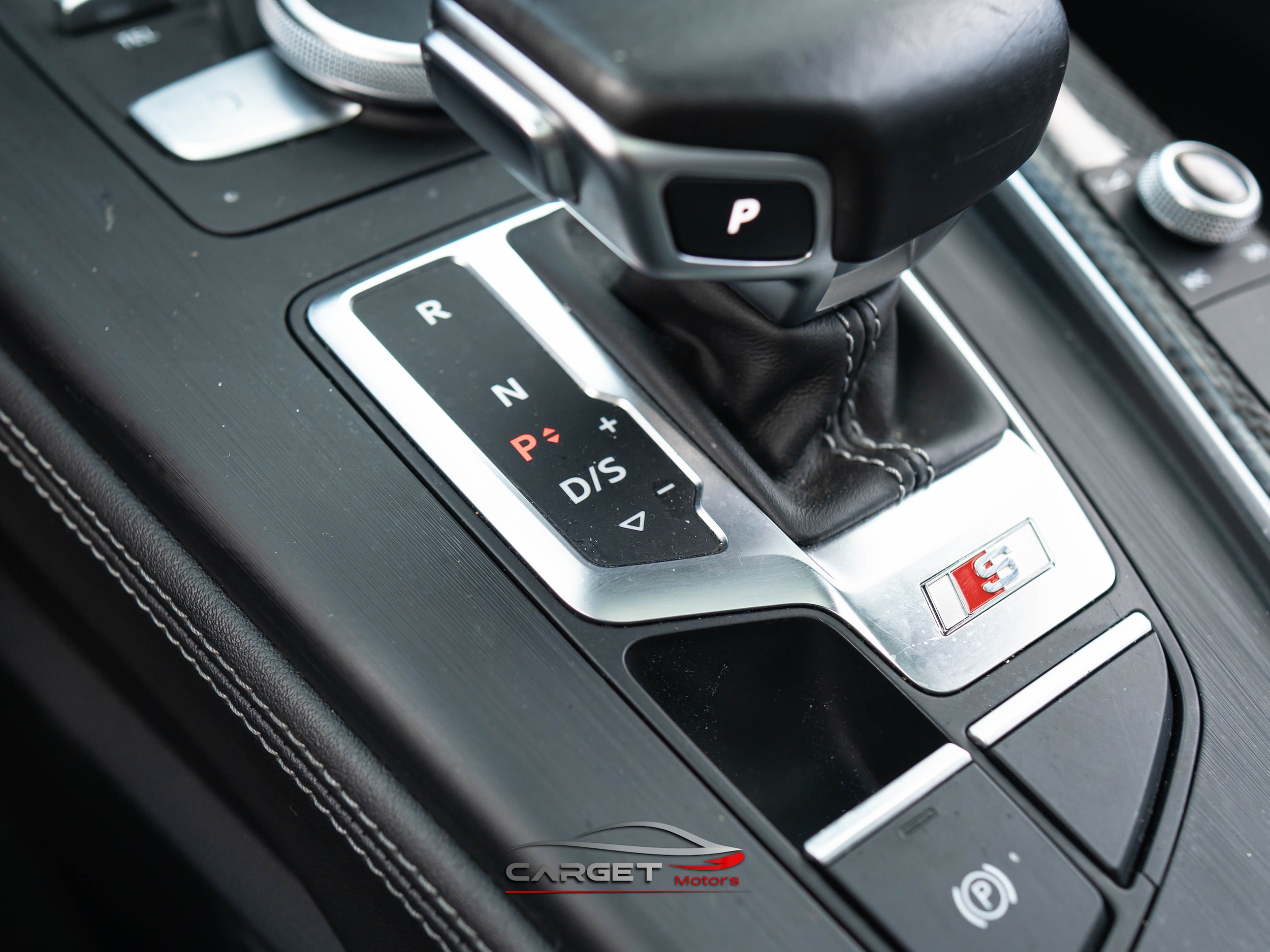 Vehicle image 39 of 46