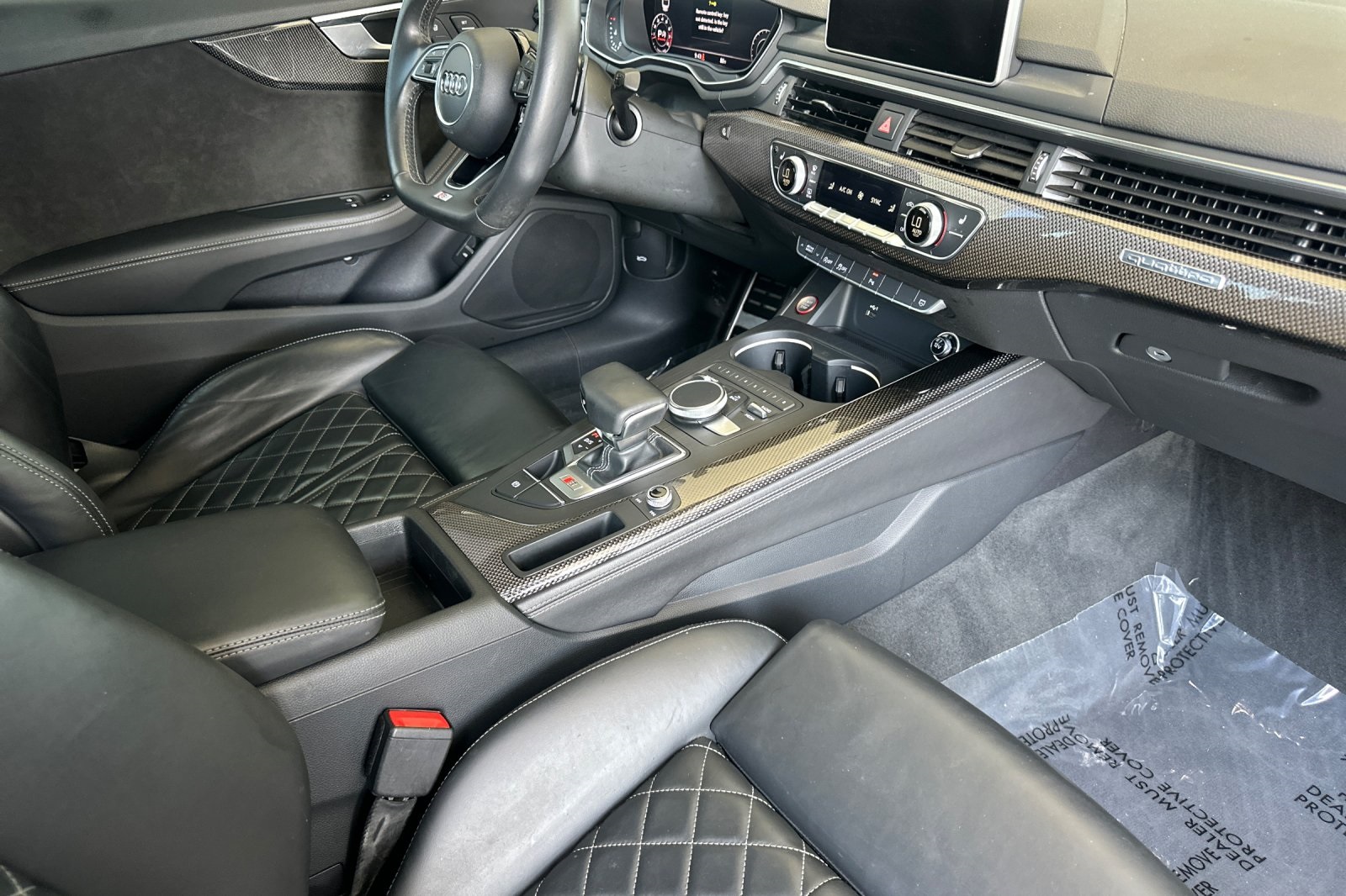 Vehicle image 22 of 29
