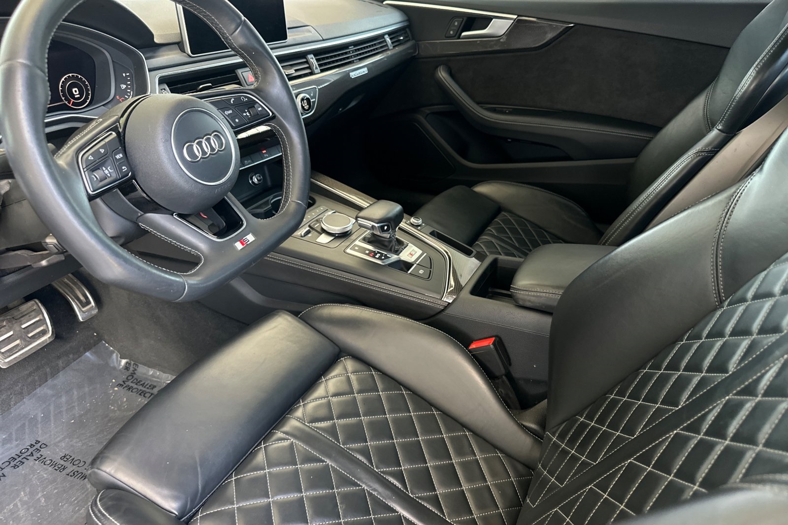 Vehicle image 26 of 29