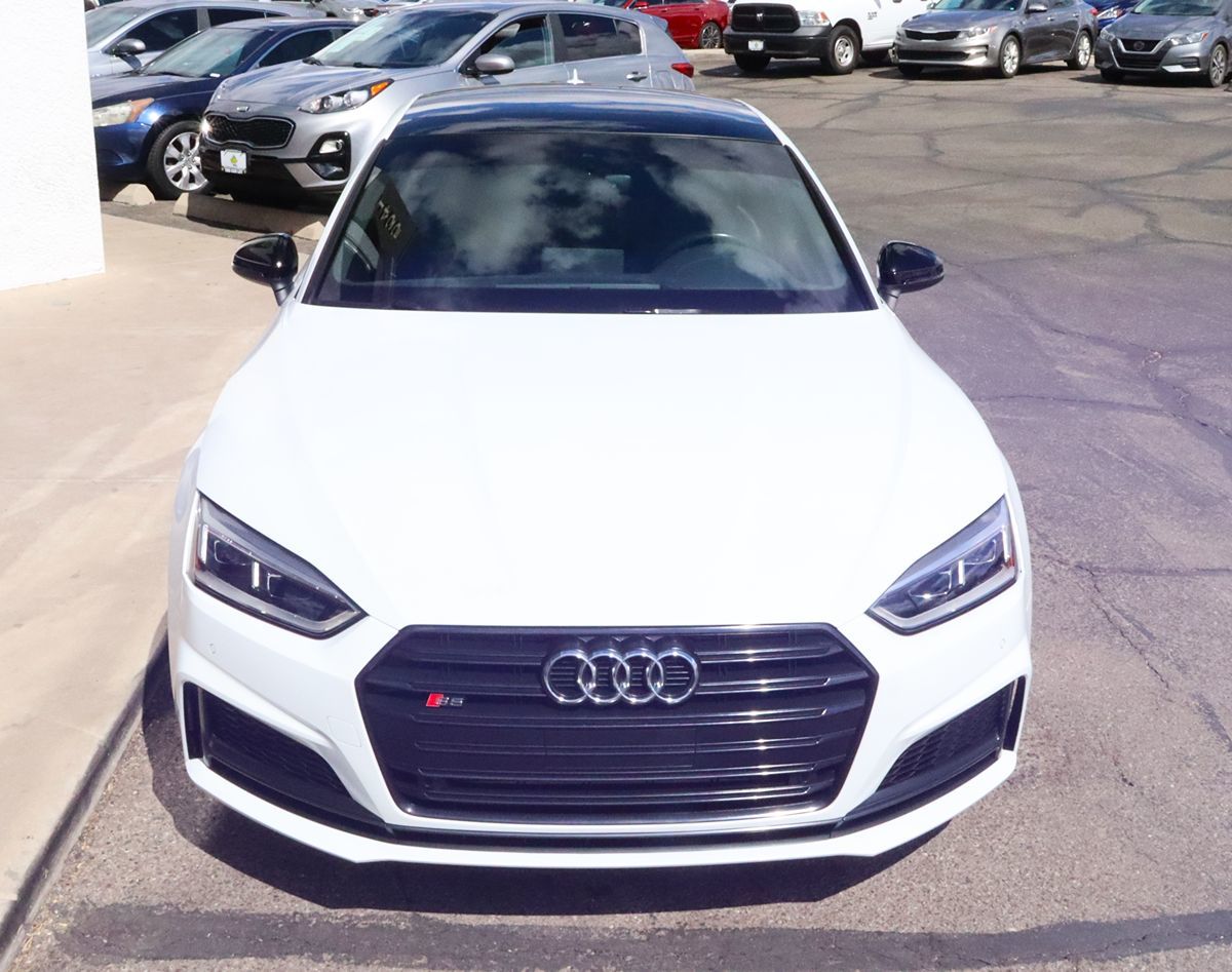 Vehicle image 4 of 69