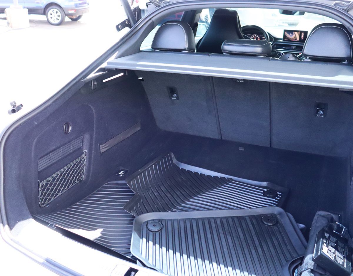 Vehicle image 26 of 69