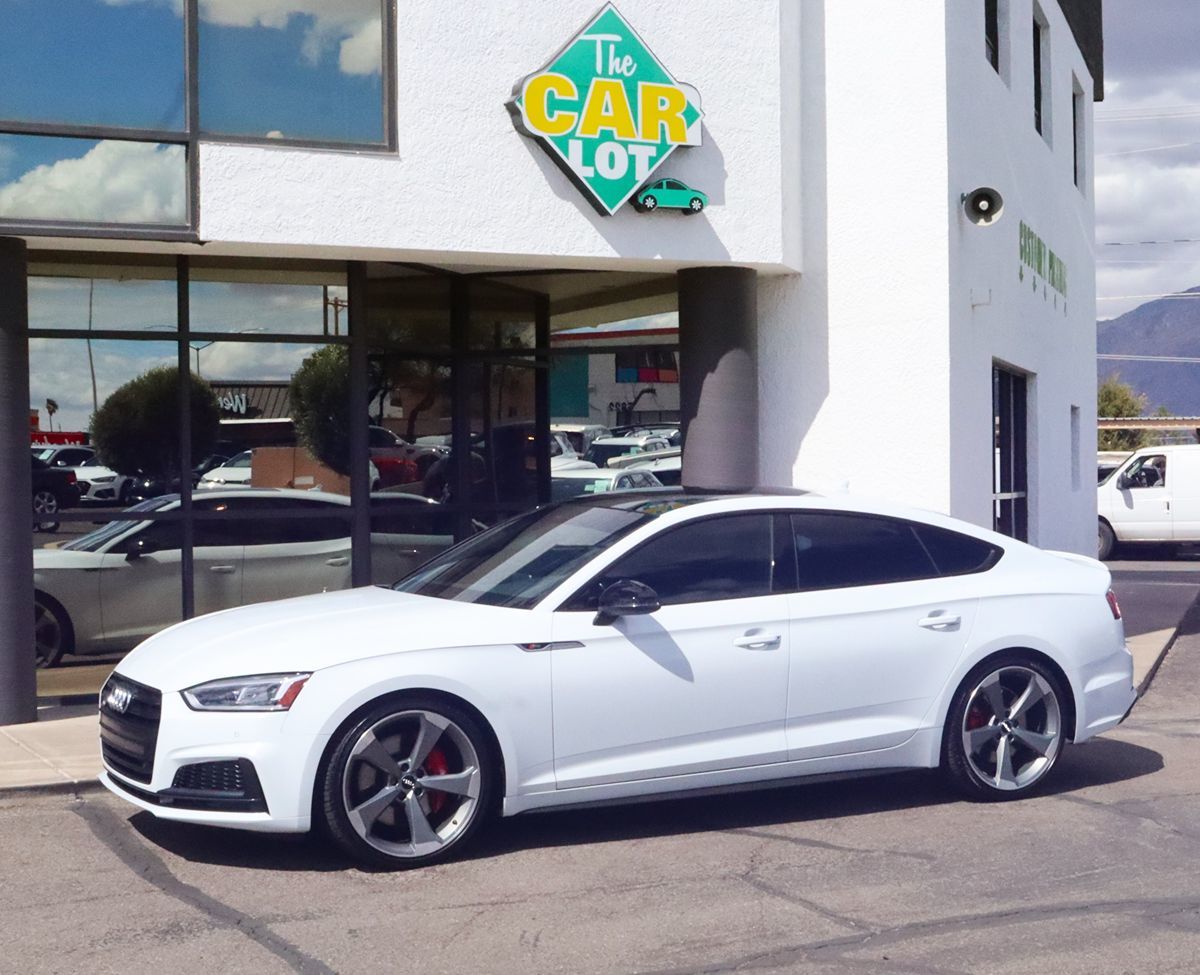 Vehicle image 18 of 69