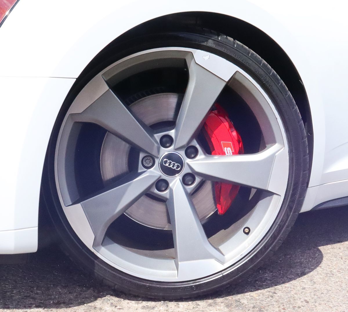 Vehicle image 15 of 69
