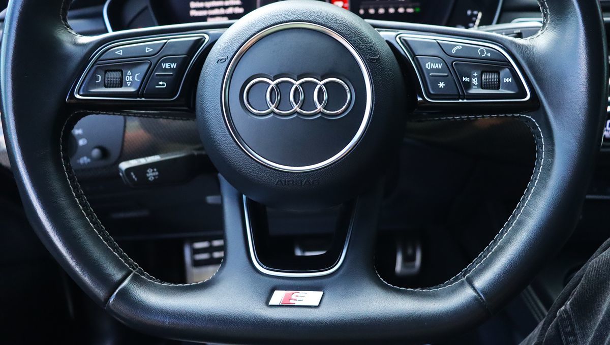 Vehicle image 66 of 69