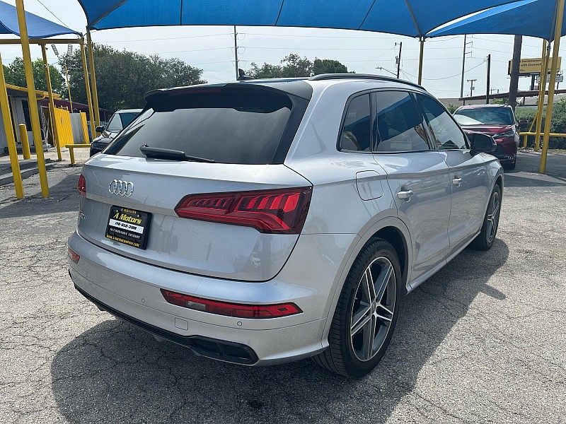 Vehicle image 4 of 35