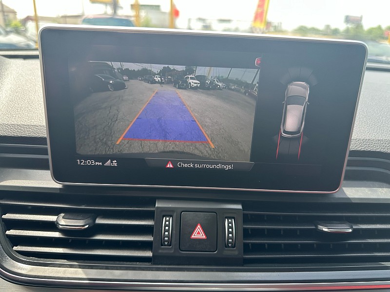 Vehicle image 21 of 35