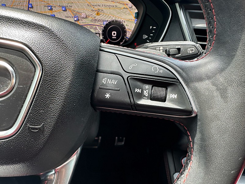 Vehicle image 27 of 35