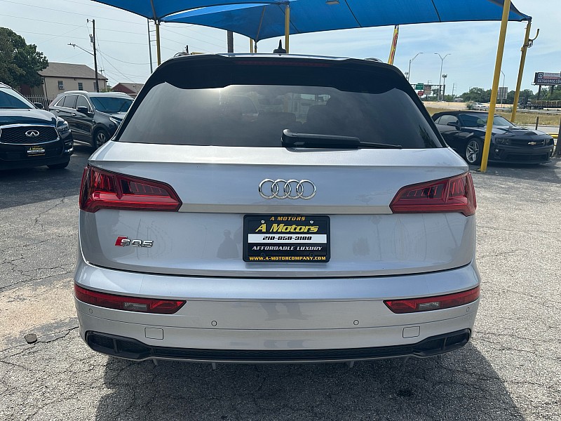 Vehicle image 8 of 35