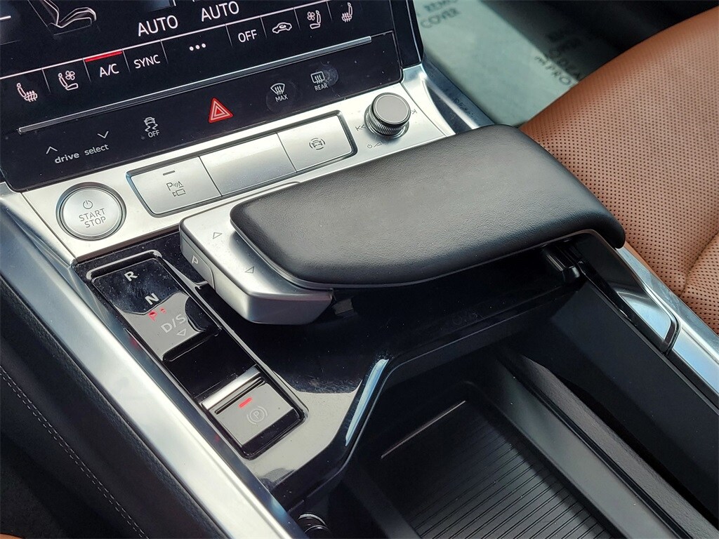 Vehicle image 22 of 29