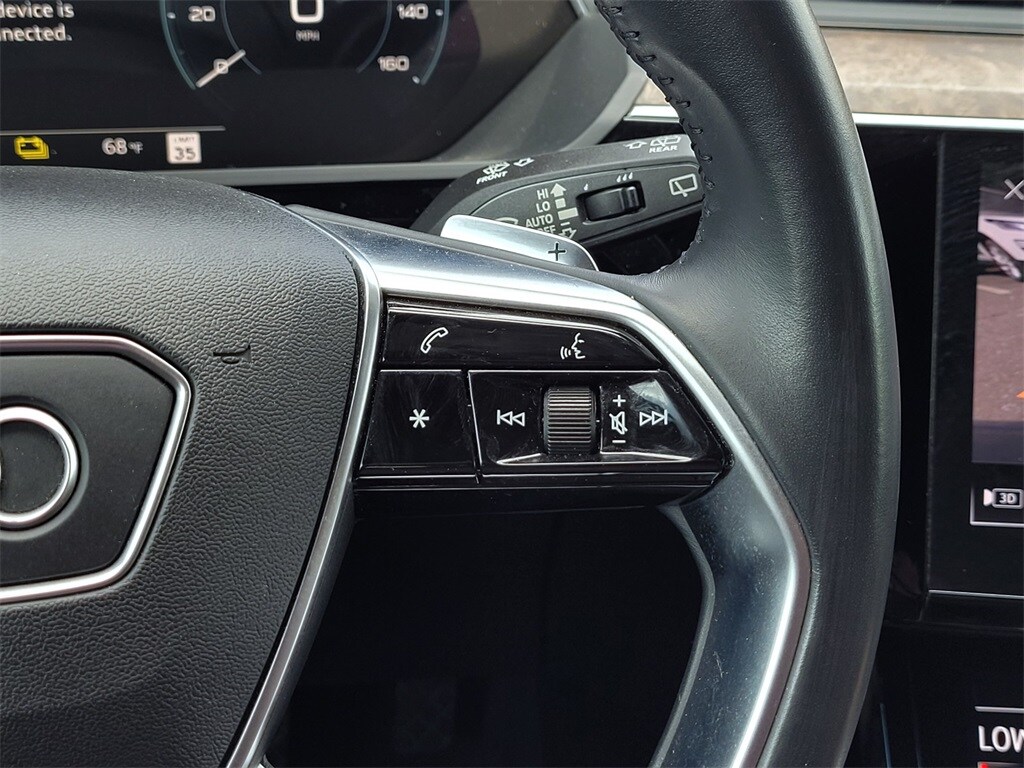 Vehicle image 24 of 29