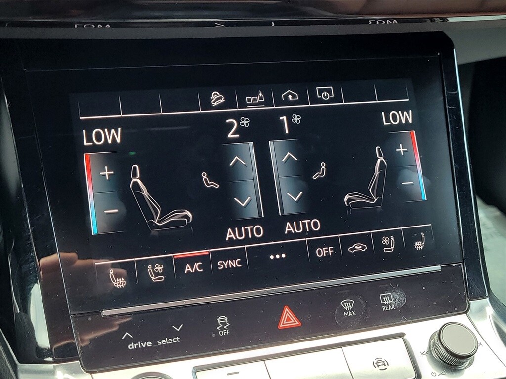 Vehicle image 23 of 29