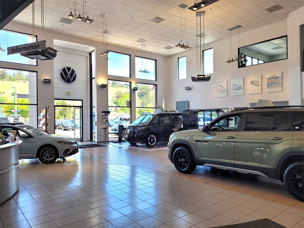 Vehicle image 10 of 29