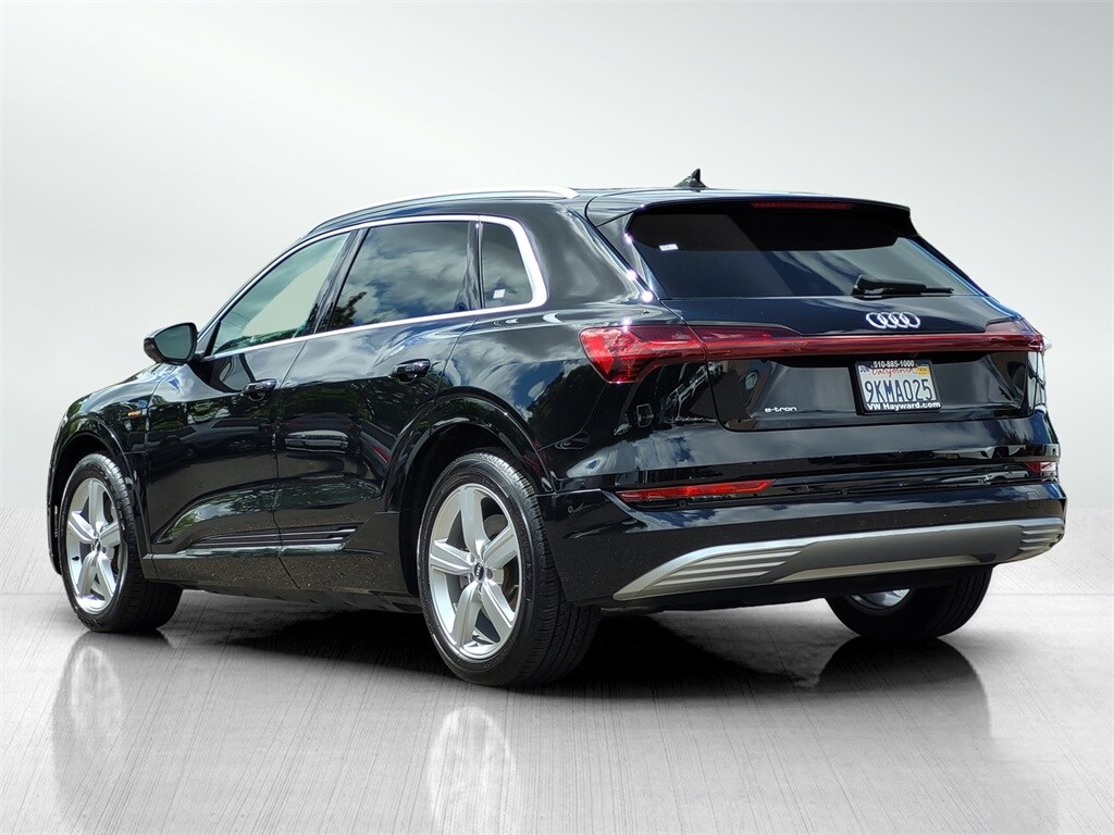 Vehicle image 7 of 29