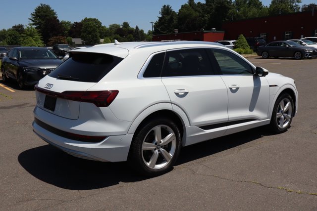 Vehicle image 5 of 15