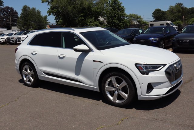 Vehicle image 3 of 15
