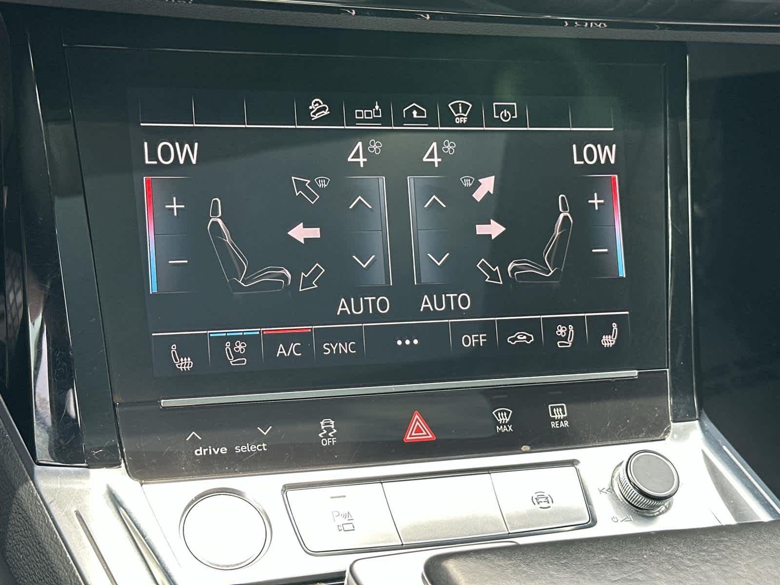 Vehicle image 26 of 32