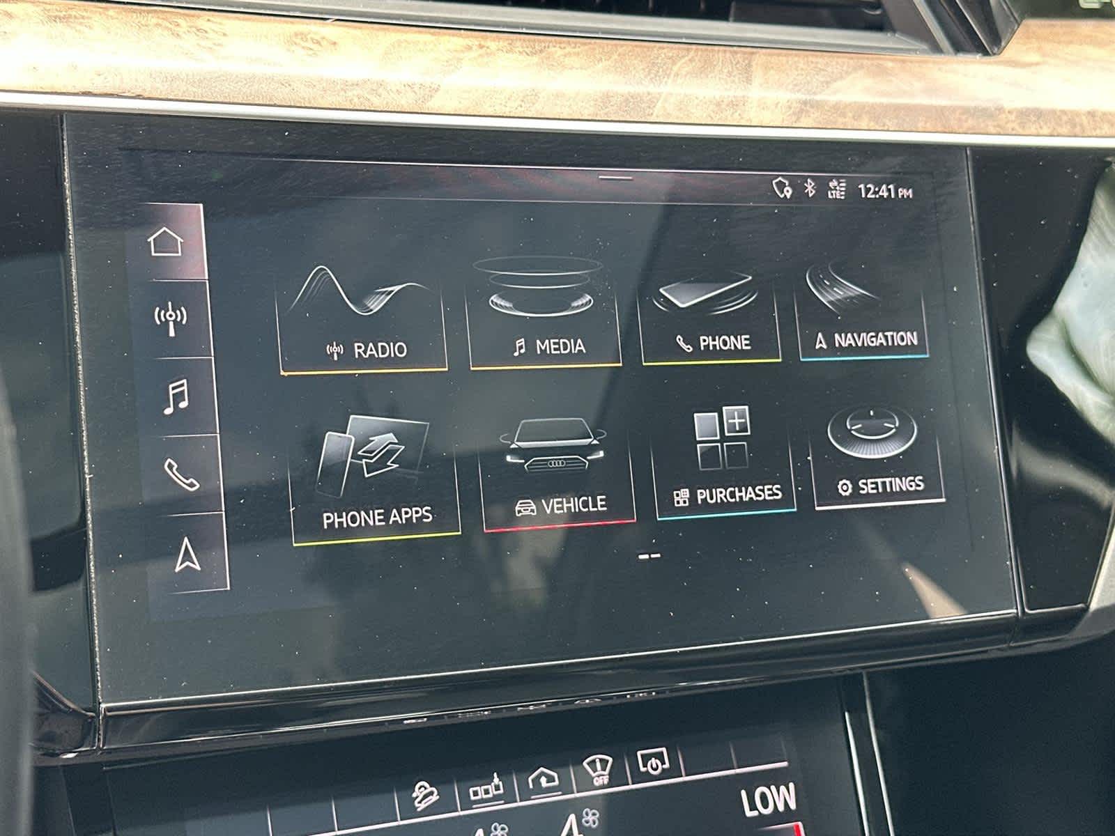 Vehicle image 31 of 32