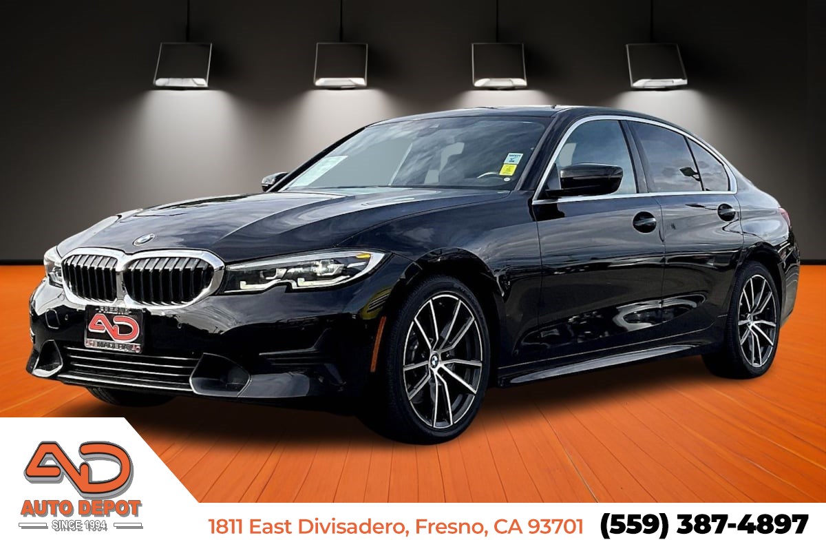 2019 BMW 3 Series 330i Image 1 of 27