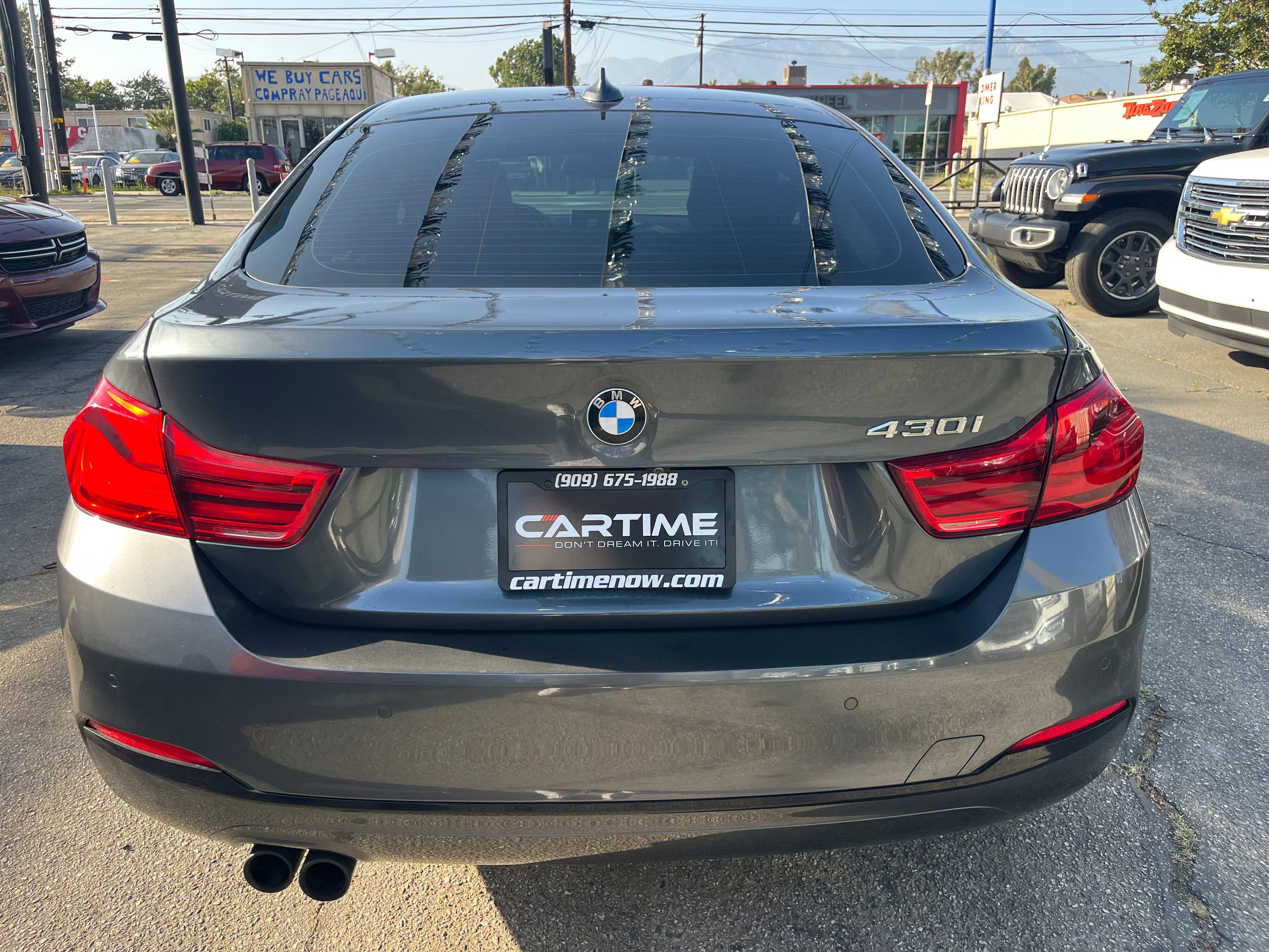 Vehicle image 28 of 75