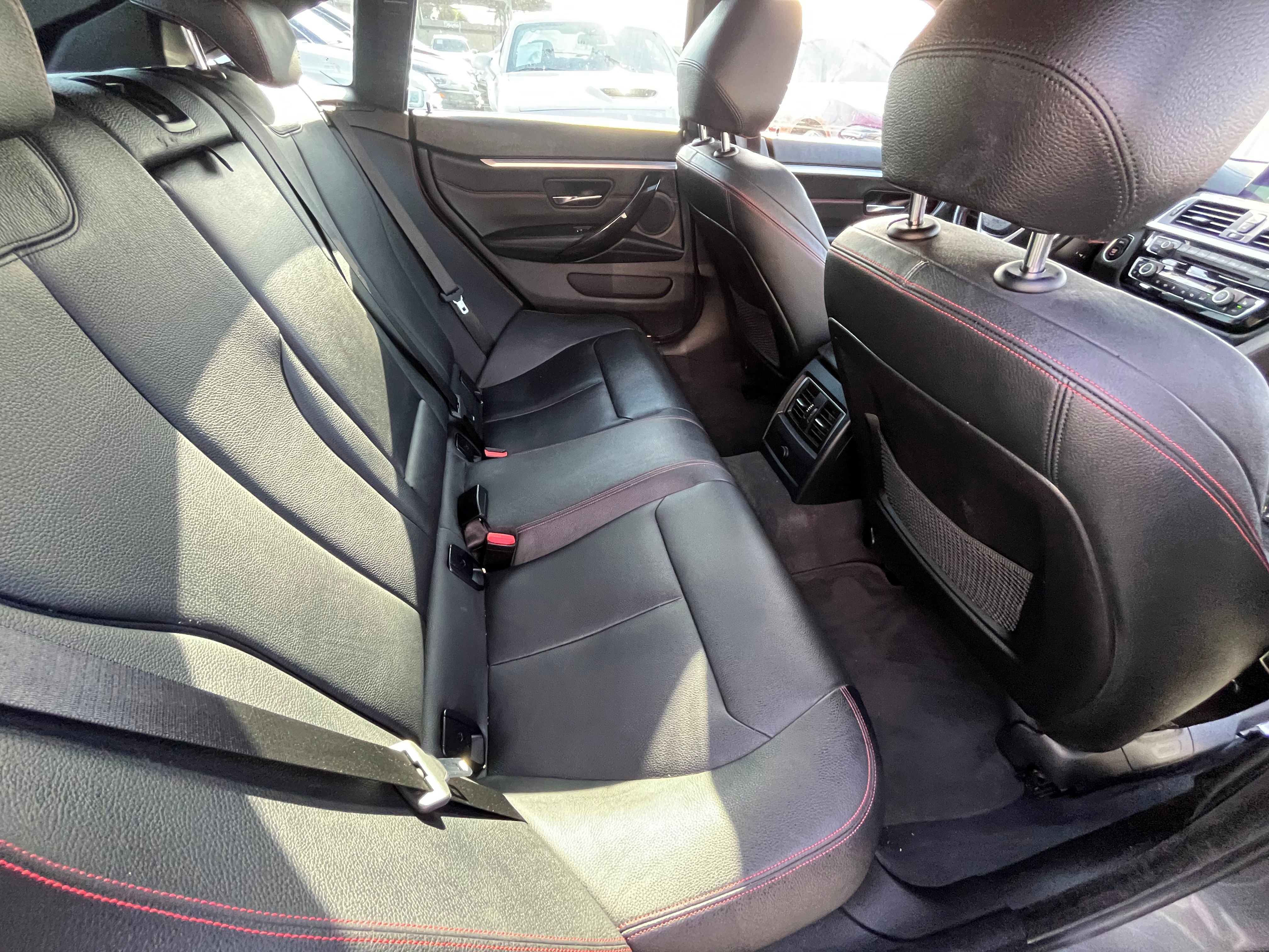 Vehicle image 30 of 75