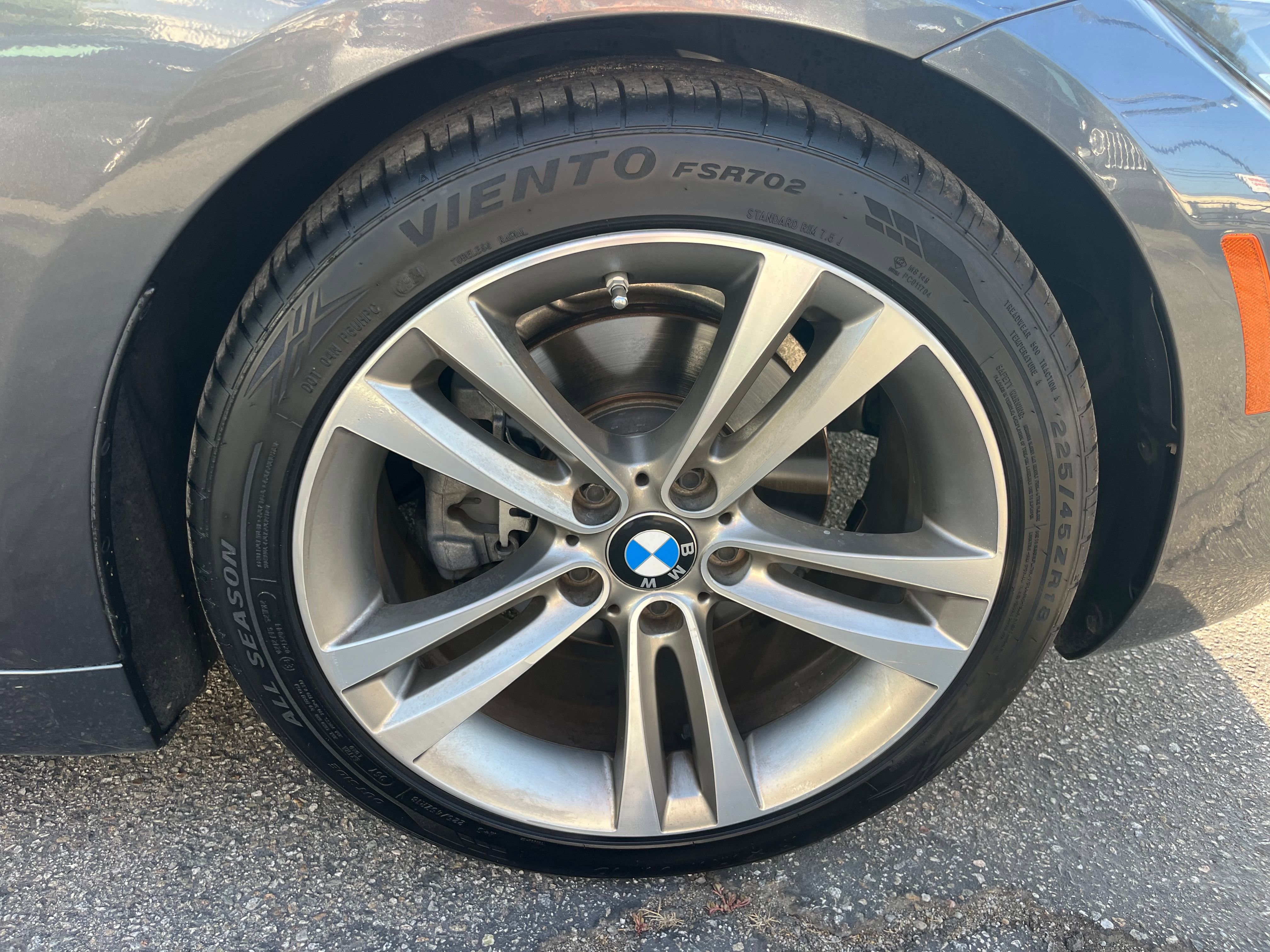 Vehicle image 24 of 75