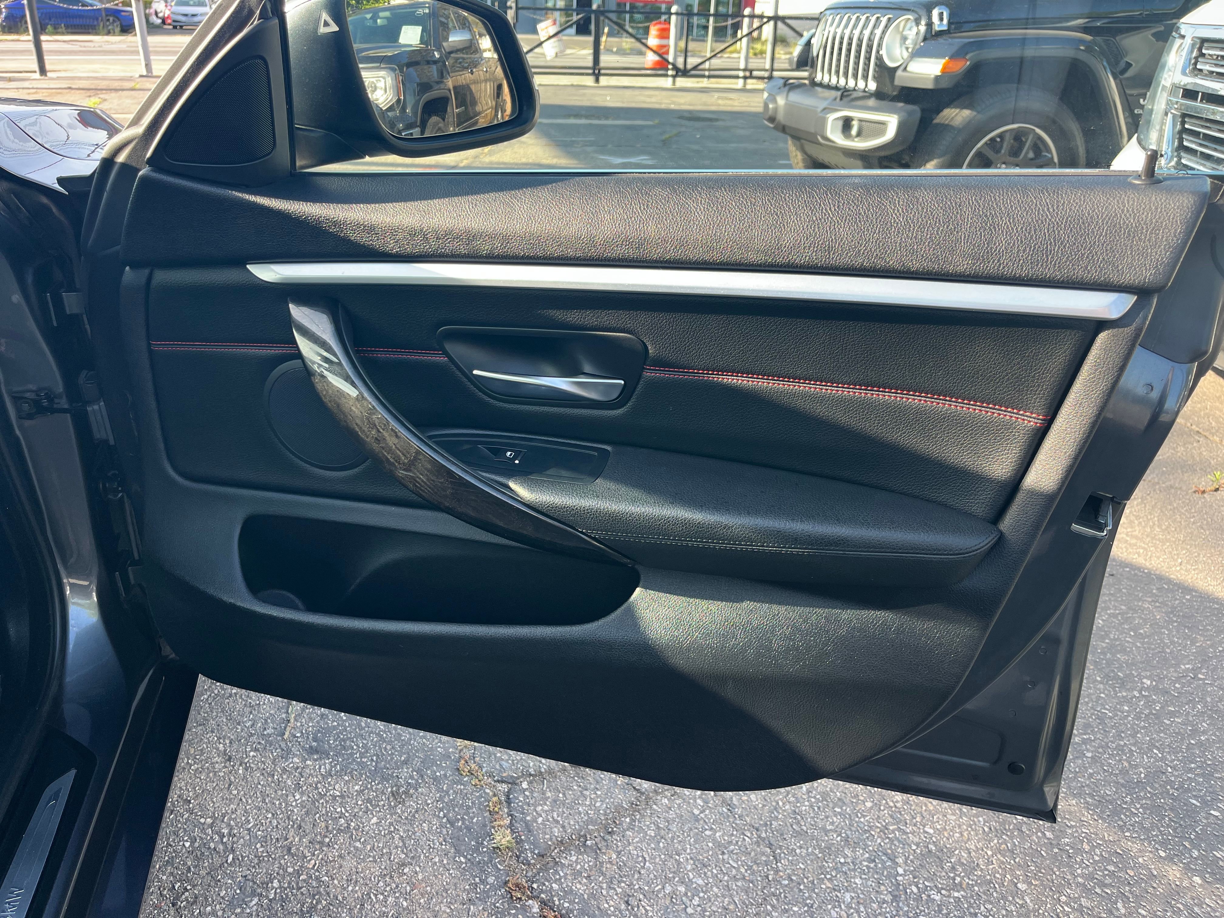 Vehicle image 69 of 75