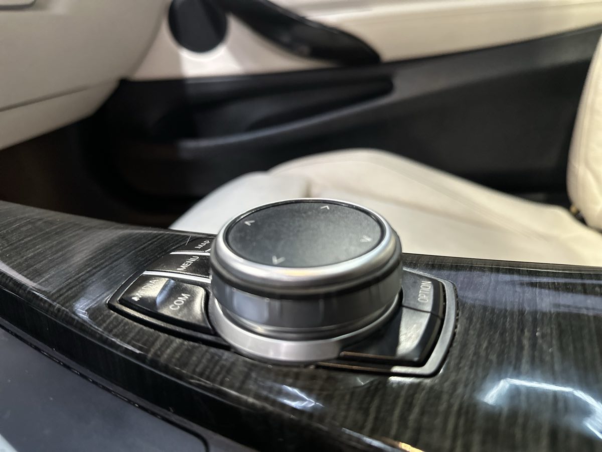 Vehicle image 23 of 23