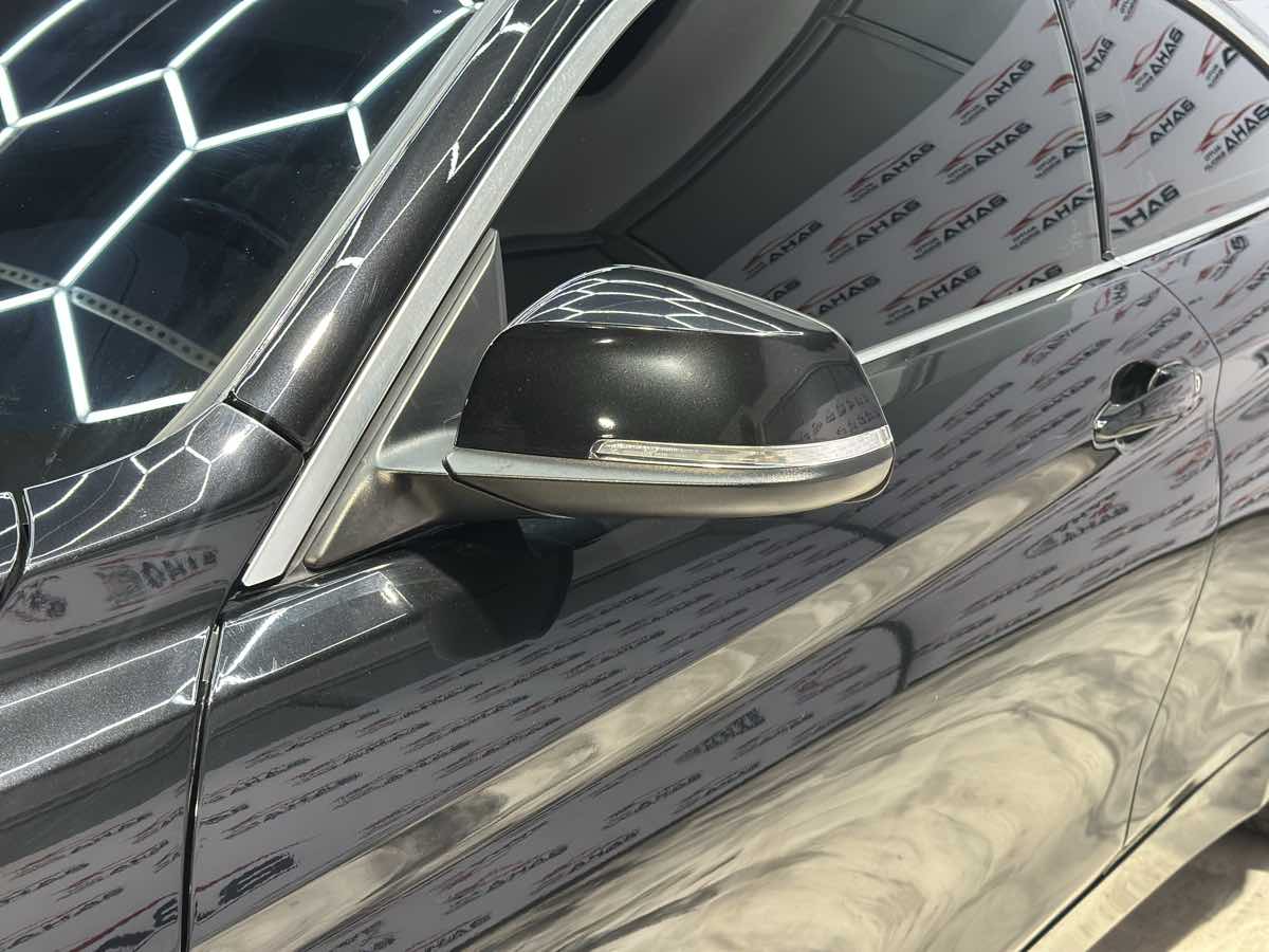 Vehicle image 7 of 23