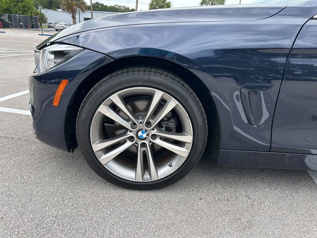 Vehicle image 45 of 48