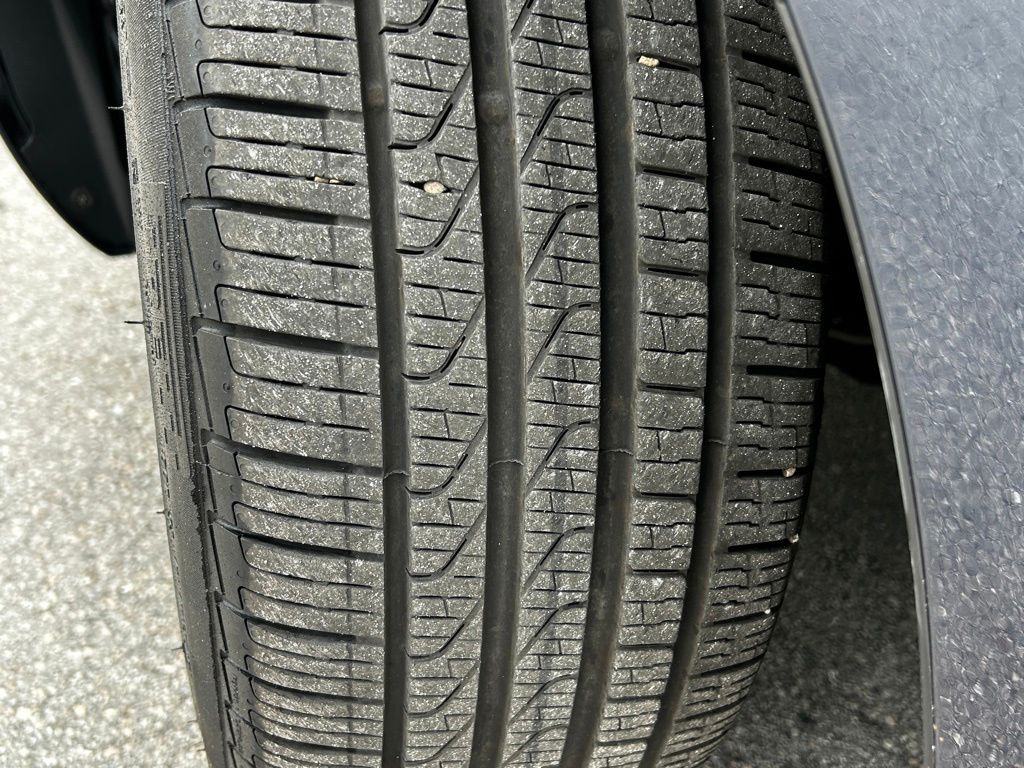 Vehicle image 47 of 48