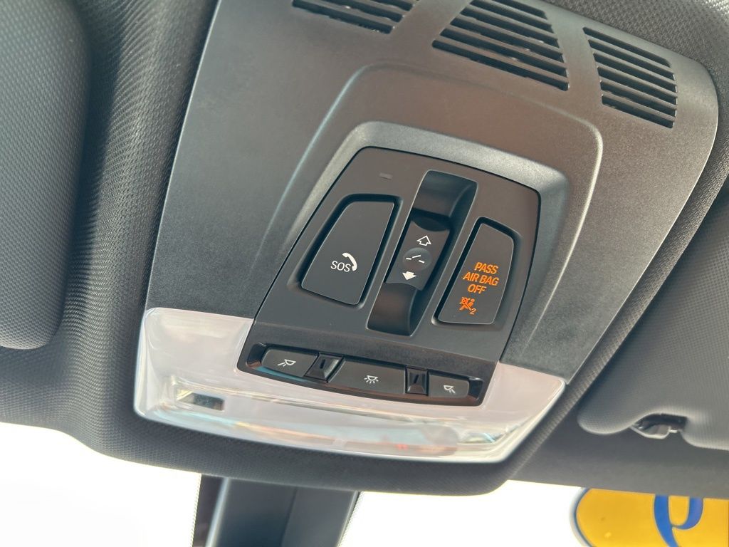 Vehicle image 31 of 48
