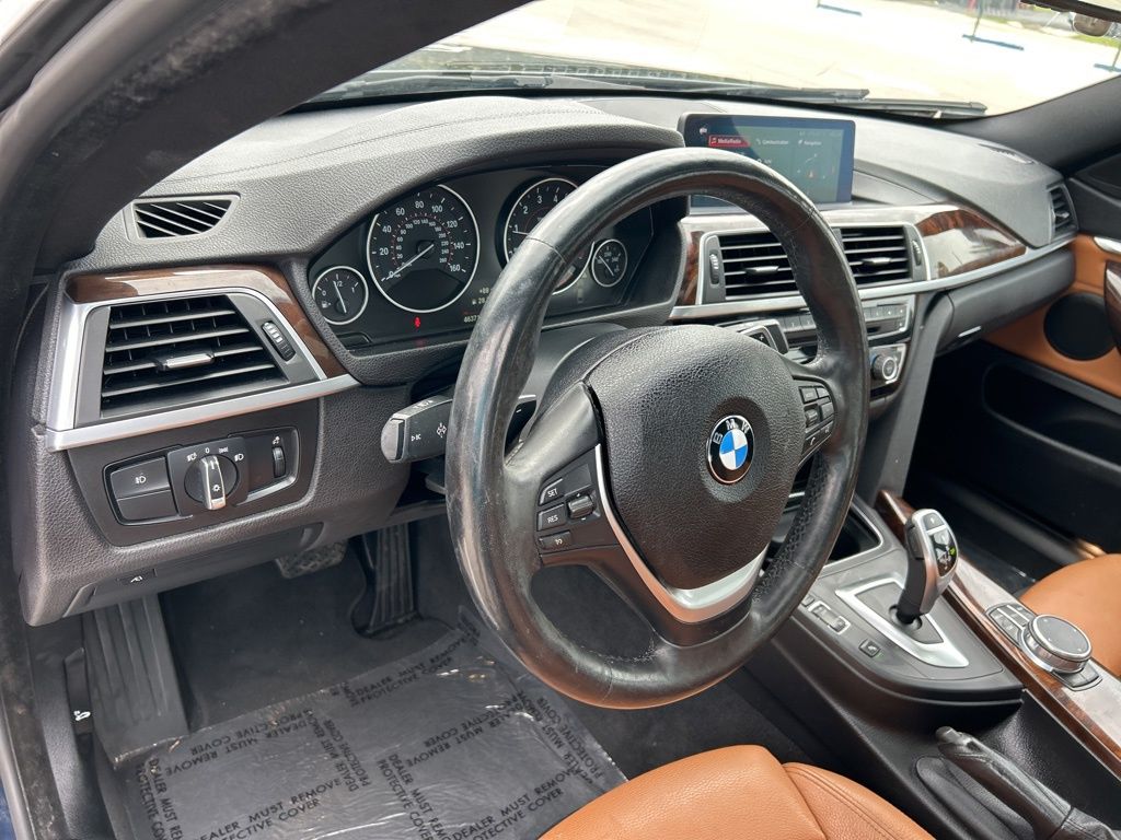 Vehicle image 15 of 48