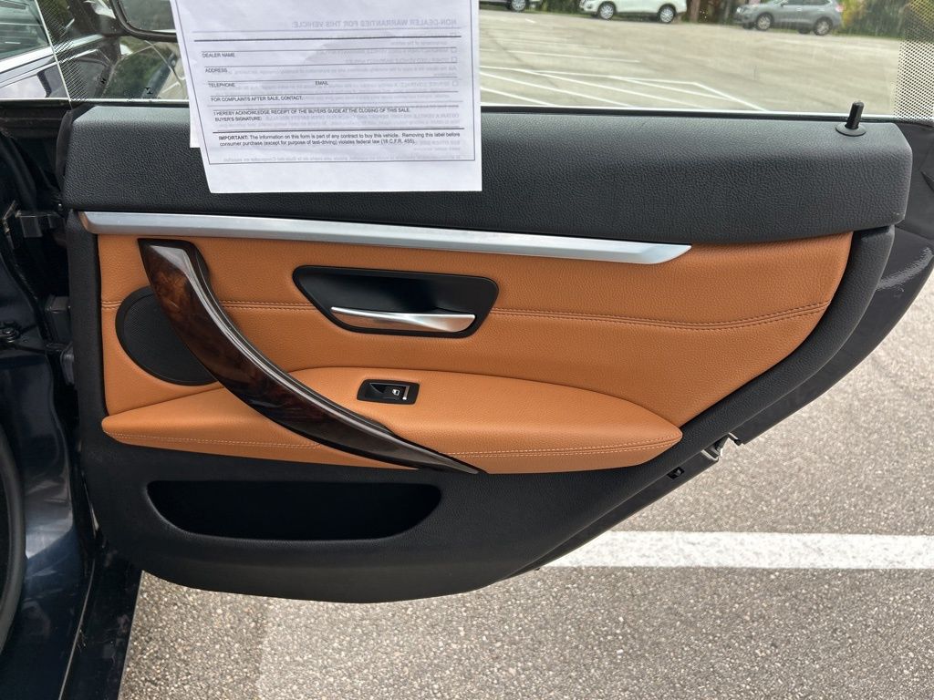 Vehicle image 38 of 48