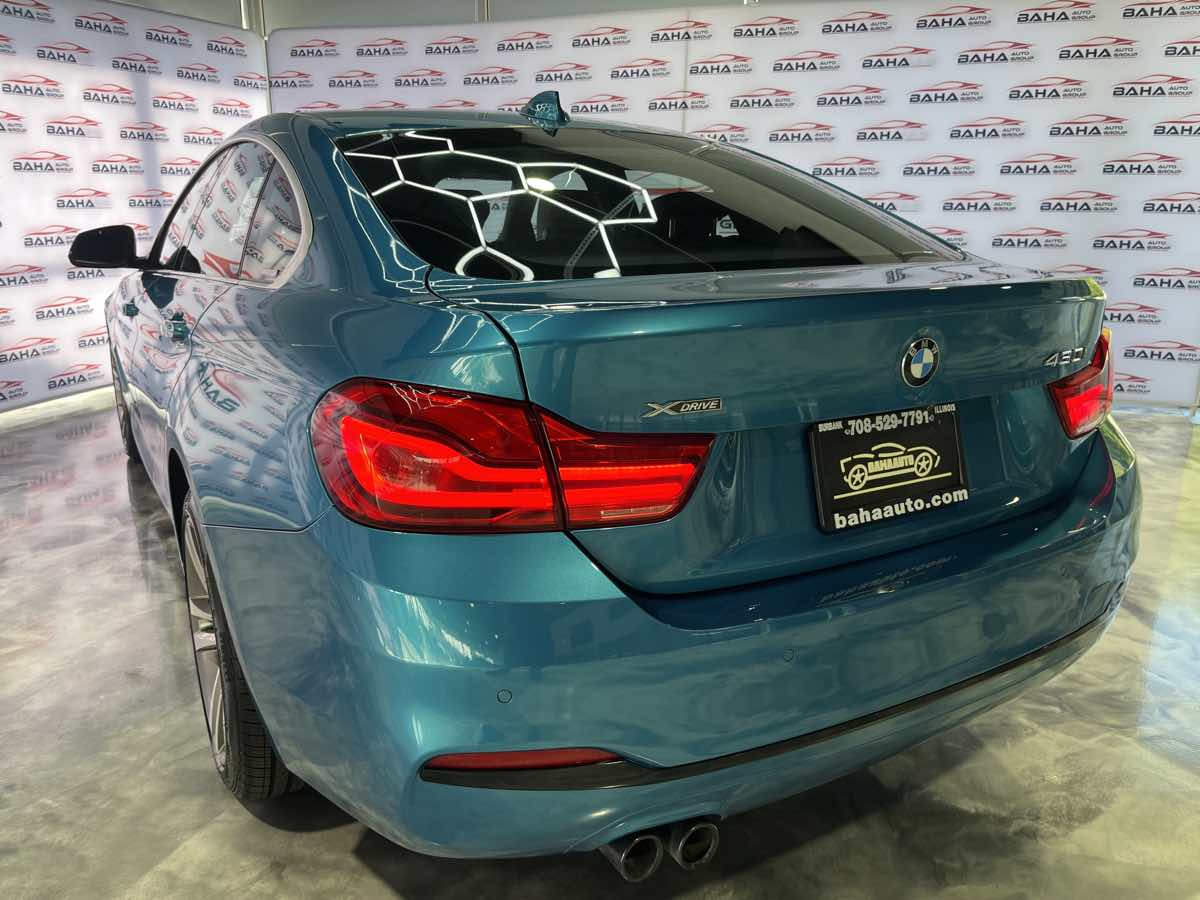 Vehicle image 10 of 45