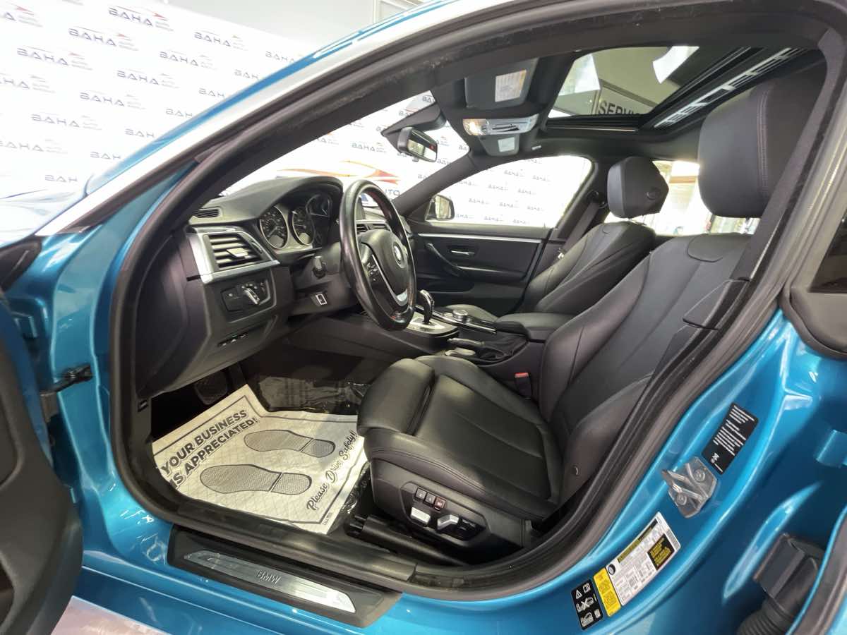 Vehicle image 27 of 45