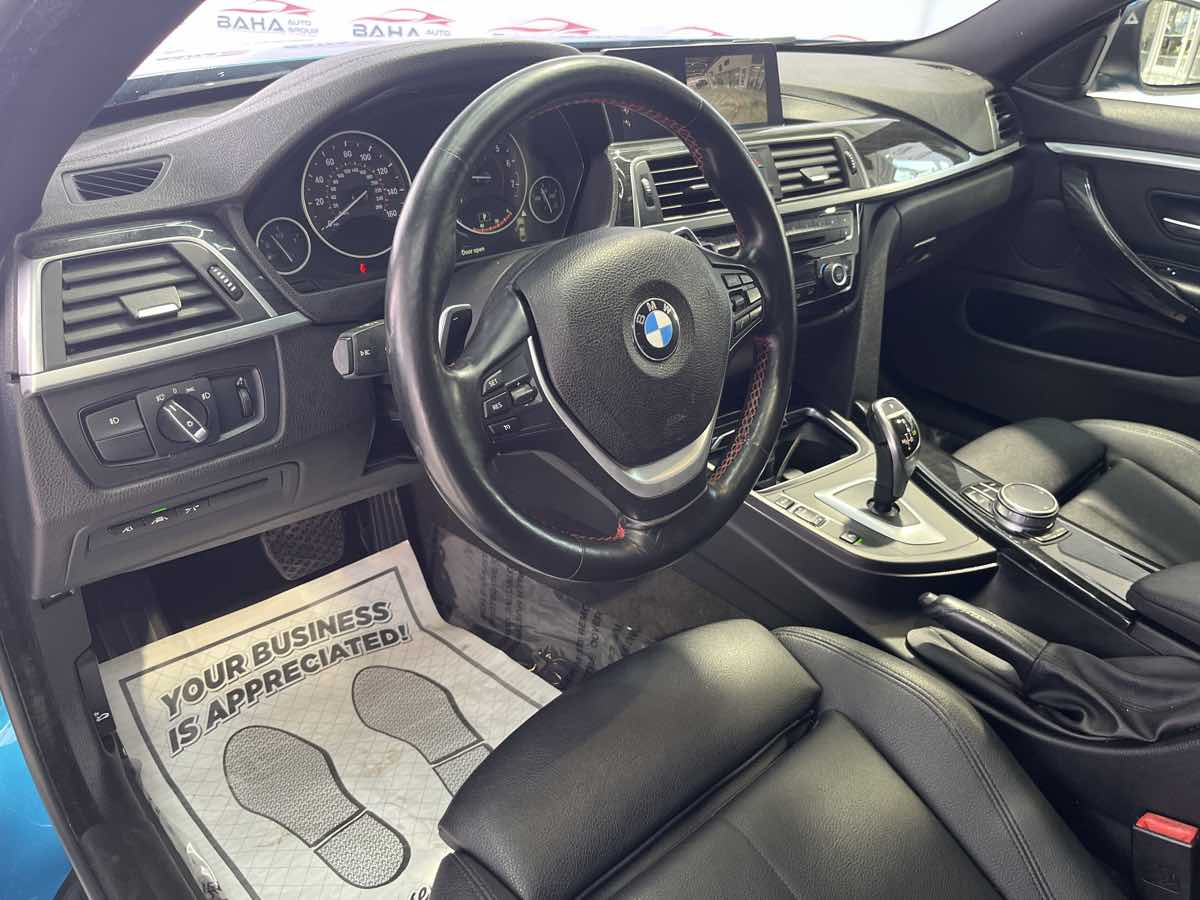 Vehicle image 28 of 45