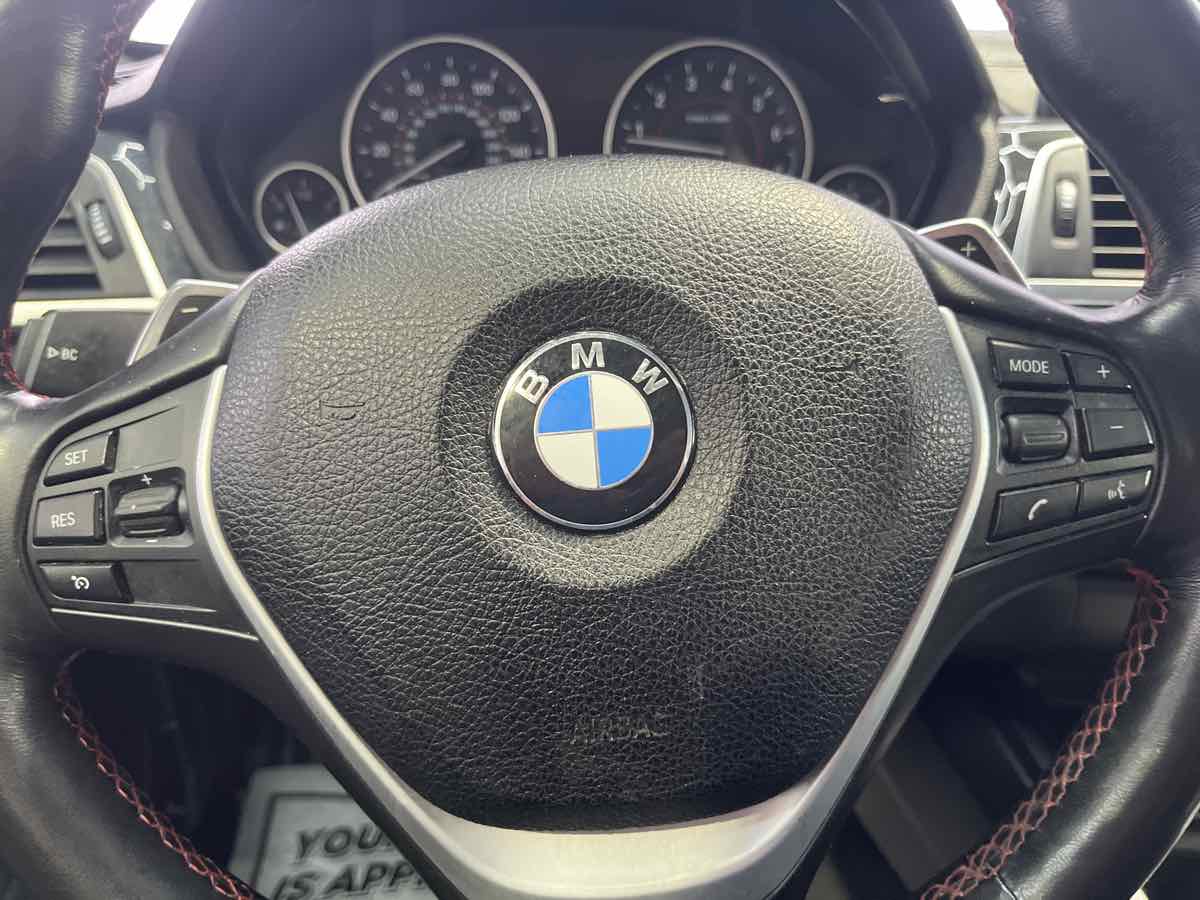 Vehicle image 12 of 45