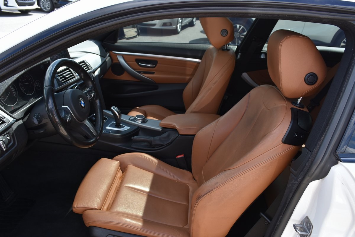 Vehicle image 16 of 34