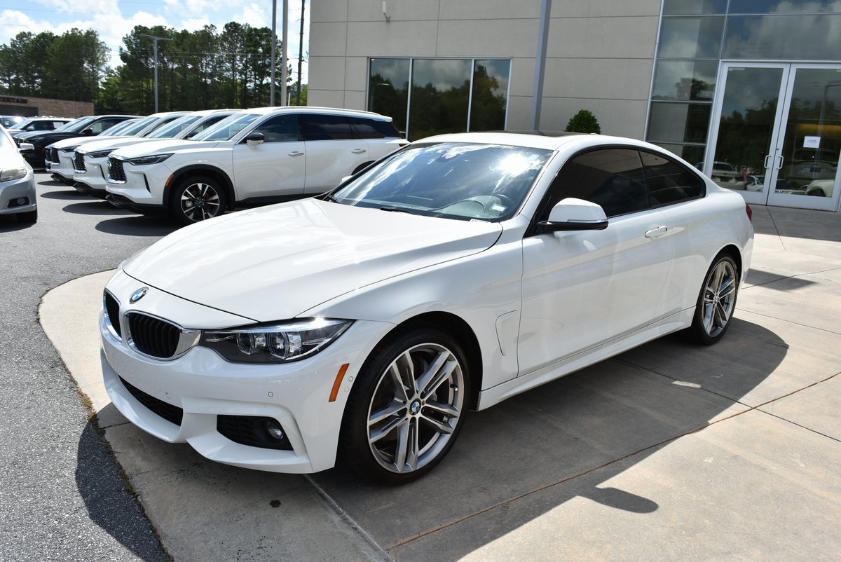 Vehicle image 2 of 34