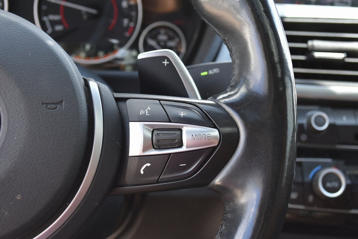 Vehicle image 31 of 34