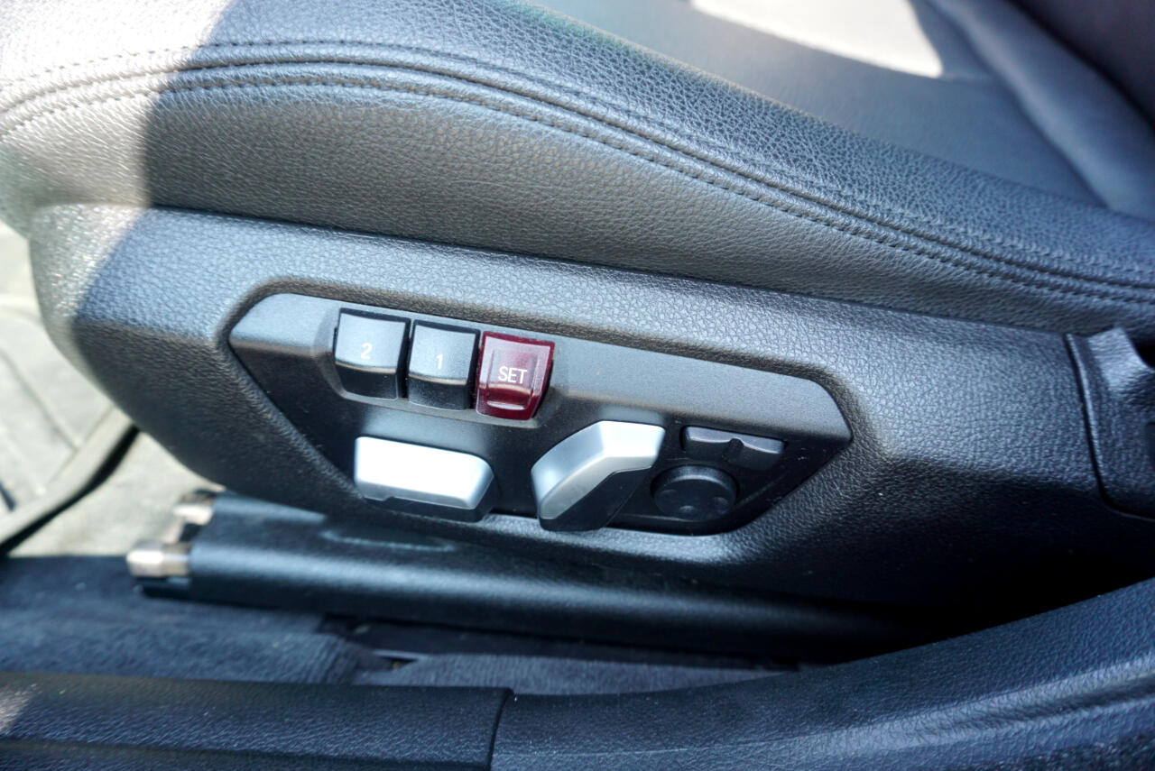 Vehicle image 13 of 27