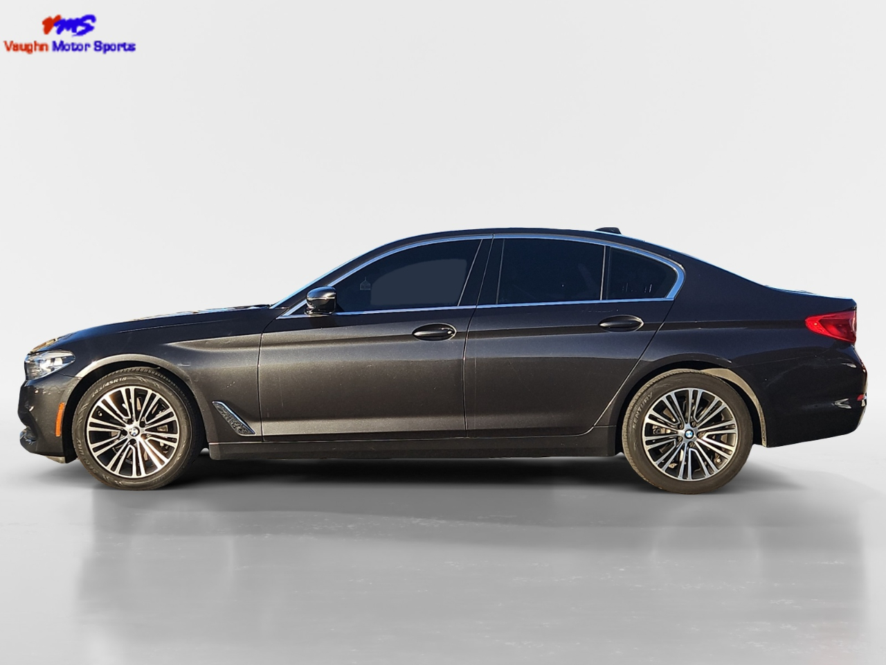 Vehicle image 6 of 13