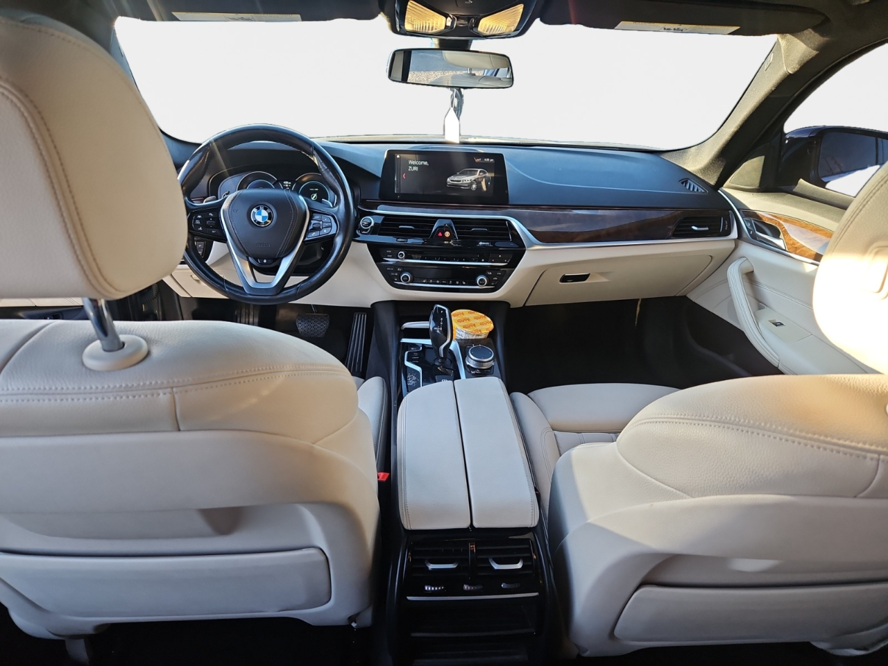 Vehicle image 8 of 13